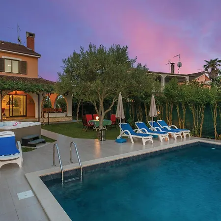 Stunning Home In Umag With House A Panoramic View Semesterbostad Umag