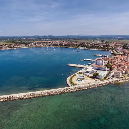 Semesterbostad Stunning Home In Umag With House A Panoramic View Umag