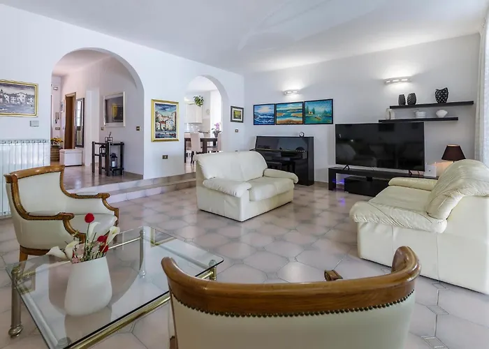 Semesterbostad Stunning Home In Umag Umag