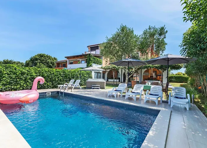 Stunning Home In Umag * Umag