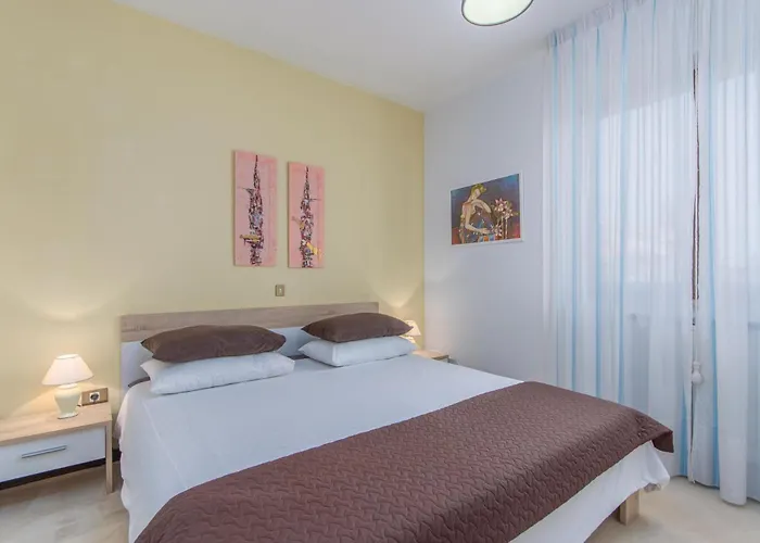 Stunning Home In Umag Semesterbostad