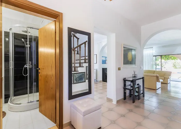 Stunning Home In Umag * Umag