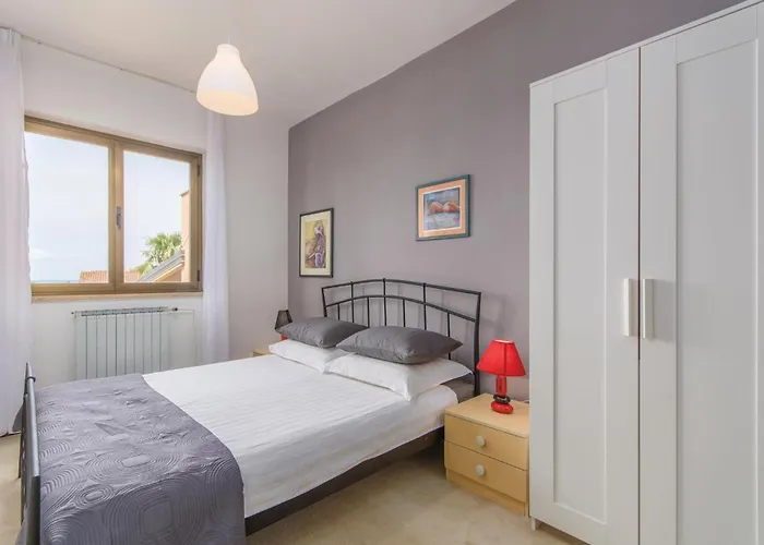 Stunning Home In Umag * Umag