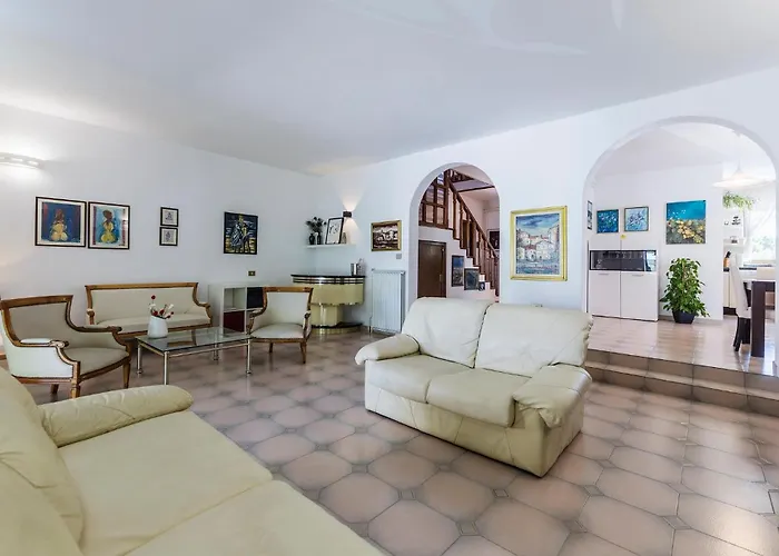 Stunning Home In Umag Umag